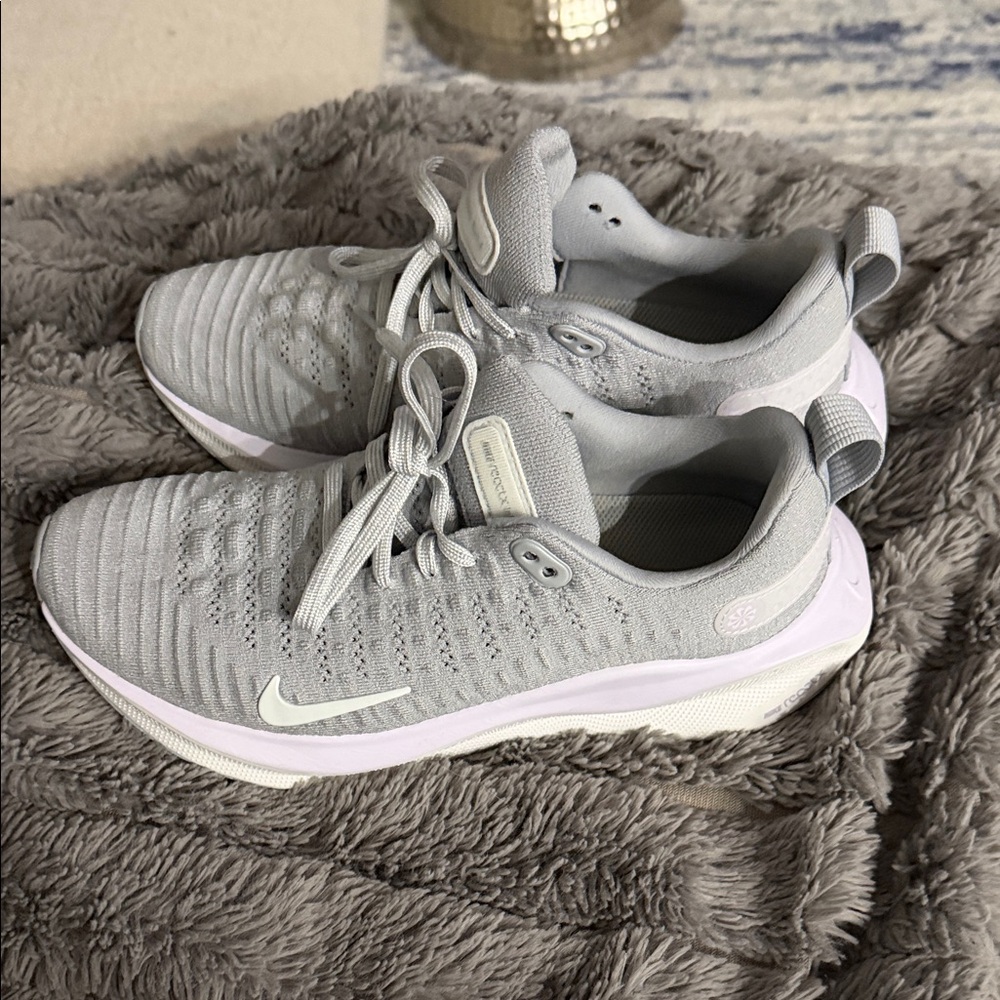 Nike Women's Infinity Run 4 React